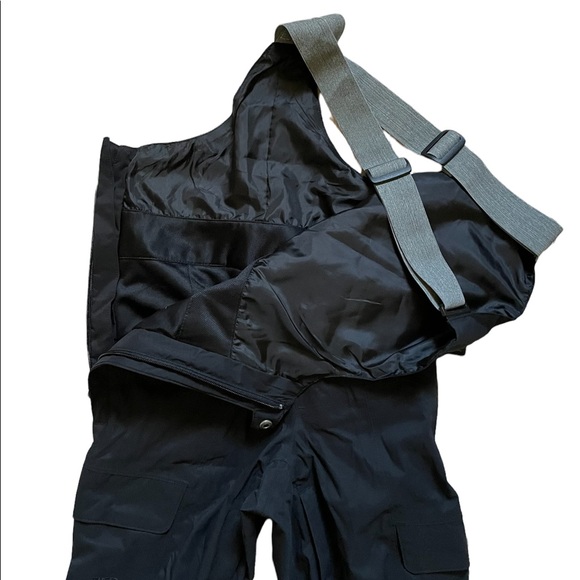 The North Face Women’s Freedom Bib Winter Ski Waterproof Black Pants - Picture 9 of 15